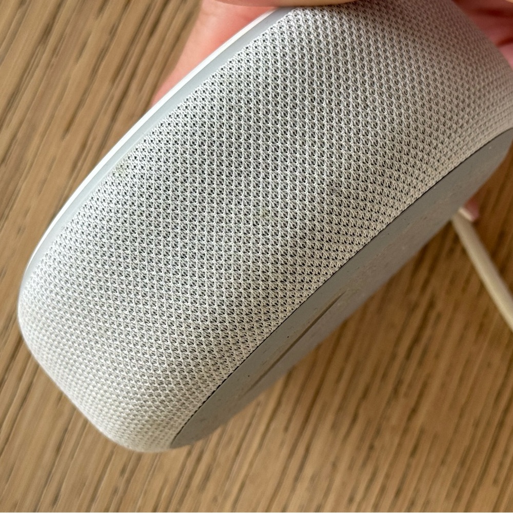 Smart Speaker with Alexa - White